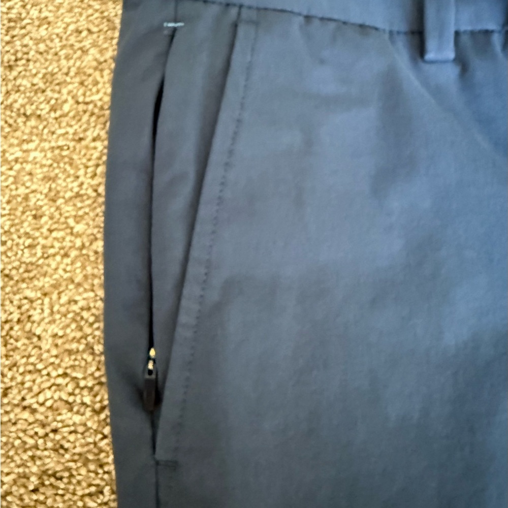 Vineyard Vines Men's On The Go Pant - Picture 4 of 5